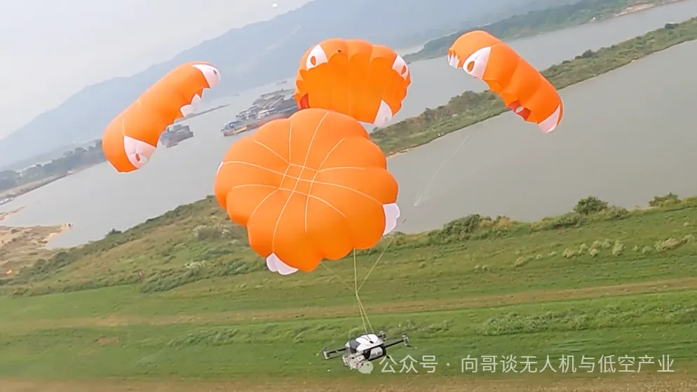 降落傘將是無(wú)人機(jī)標(biāo)配嗎？看看行業(yè)標(biāo)桿大疆就知道了